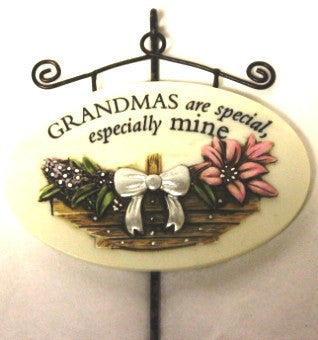 Magnet Oval Plaques And Stake-Grandma