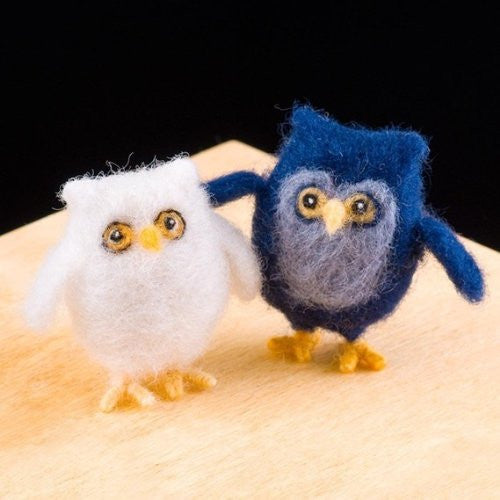 WoolPets Felting Owls Kit